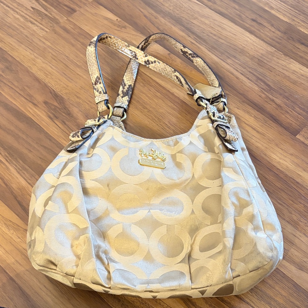 Coach Cream and Tan Shoulder Bag